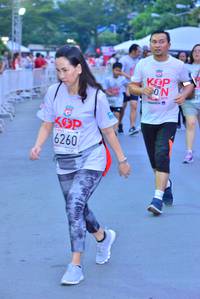 BIB: 6260
                            <button type="button" onclick="openModal(5974898)" class="btn btn-primary btn-sm float-right btn-popup" data-toggle="modal" data-target=".modal-high-quality">
                        <i class="fas fa-shopping-cart"></i> Add to Cart
                    </button>
                                            <button type="button" onclick="isThisMe(5974898, true)" class="btn btn-success btn-sm float-right btn-popup btn-isme hidden" data-toggle="tooltip" data-placement="bottom" title="นี่คือรูปของคุณใช่ไหม คลิกที่นี่เพื่อเอาเข้าอัลบั้ม">
                        <i class="fas fa-plus"></i> Add to album
                    </button>
                    <button type="button" onclick="isThisMe(5974898, false)" class="btn btn-warning btn-sm float-right btn-popup btn-isnotme hidden">
                        <i class="fas fa-ban"></i> Remove from album
                    </button>