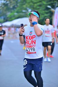 BIB: 4198, 2019
                            <button type="button" onclick="openModal(5988872)" class="btn btn-primary btn-sm float-right btn-popup" data-toggle="modal" data-target=".modal-high-quality">
                        <i class="fas fa-shopping-cart"></i> Add to Cart
                    </button>
                                            <button type="button" onclick="isThisMe(5988872, true)" class="btn btn-success btn-sm float-right btn-popup btn-isme hidden" data-toggle="tooltip" data-placement="bottom" title="นี่คือรูปของคุณใช่ไหม คลิกที่นี่เพื่อเอาเข้าอัลบั้ม">
                        <i class="fas fa-plus"></i> Add to album
                    </button>
                    <button type="button" onclick="isThisMe(5988872, false)" class="btn btn-warning btn-sm float-right btn-popup btn-isnotme hidden">
                        <i class="fas fa-ban"></i> Remove from album
                    </button>