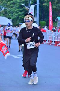 BIB: 7352
                            <button type="button" onclick="openModal(5974572)" class="btn btn-primary btn-sm float-right btn-popup" data-toggle="modal" data-target=".modal-high-quality">
                        <i class="fas fa-shopping-cart"></i> Add to Cart
                    </button>
                                            <button type="button" onclick="isThisMe(5974572, true)" class="btn btn-success btn-sm float-right btn-popup btn-isme hidden" data-toggle="tooltip" data-placement="bottom" title="นี่คือรูปของคุณใช่ไหม คลิกที่นี่เพื่อเอาเข้าอัลบั้ม">
                        <i class="fas fa-plus"></i> Add to album
                    </button>
                    <button type="button" onclick="isThisMe(5974572, false)" class="btn btn-warning btn-sm float-right btn-popup btn-isnotme hidden">
                        <i class="fas fa-ban"></i> Remove from album
                    </button>