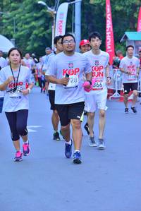 BIB: 
                            <button type="button" onclick="openModal(5975120)" class="btn btn-primary btn-sm float-right btn-popup" data-toggle="modal" data-target=".modal-high-quality">
                        <i class="fas fa-shopping-cart"></i> Add to Cart
                    </button>
                                            <button type="button" onclick="isThisMe(5975120, true)" class="btn btn-success btn-sm float-right btn-popup btn-isme hidden" data-toggle="tooltip" data-placement="bottom" title="นี่คือรูปของคุณใช่ไหม คลิกที่นี่เพื่อเอาเข้าอัลบั้ม">
                        <i class="fas fa-plus"></i> Add to album
                    </button>
                    <button type="button" onclick="isThisMe(5975120, false)" class="btn btn-warning btn-sm float-right btn-popup btn-isnotme hidden">
                        <i class="fas fa-ban"></i> Remove from album
                    </button>