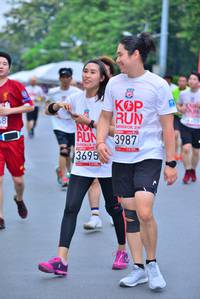 BIB: 3987, 3695
                            <button type="button" onclick="openModal(5997188)" class="btn btn-primary btn-sm float-right btn-popup" data-toggle="modal" data-target=".modal-high-quality">
                        <i class="fas fa-shopping-cart"></i> Add to Cart
                    </button>
                                            <button type="button" onclick="isThisMe(5997188, true)" class="btn btn-success btn-sm float-right btn-popup btn-isme hidden" data-toggle="tooltip" data-placement="bottom" title="นี่คือรูปของคุณใช่ไหม คลิกที่นี่เพื่อเอาเข้าอัลบั้ม">
                        <i class="fas fa-plus"></i> Add to album
                    </button>
                    <button type="button" onclick="isThisMe(5997188, false)" class="btn btn-warning btn-sm float-right btn-popup btn-isnotme hidden">
                        <i class="fas fa-ban"></i> Remove from album
                    </button>