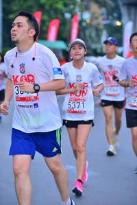 BIB: 1946, 5371
                            <button type="button" onclick="openModal(5986704)" class="btn btn-primary btn-sm float-right btn-popup" data-toggle="modal" data-target=".modal-high-quality">
                        <i class="fas fa-shopping-cart"></i> Add to Cart
                    </button>
                                            <button type="button" onclick="isThisMe(5986704, true)" class="btn btn-success btn-sm float-right btn-popup btn-isme hidden" data-toggle="tooltip" data-placement="bottom" title="นี่คือรูปของคุณใช่ไหม คลิกที่นี่เพื่อเอาเข้าอัลบั้ม">
                        <i class="fas fa-plus"></i> Add to album
                    </button>
                    <button type="button" onclick="isThisMe(5986704, false)" class="btn btn-warning btn-sm float-right btn-popup btn-isnotme hidden">
                        <i class="fas fa-ban"></i> Remove from album
                    </button>