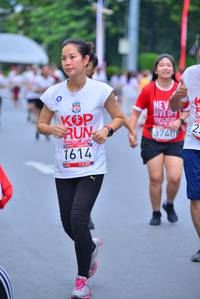 BIB: 3740, 209, 1614
                            <button type="button" onclick="openModal(5997054)" class="btn btn-primary btn-sm float-right btn-popup" data-toggle="modal" data-target=".modal-high-quality">
                        <i class="fas fa-shopping-cart"></i> Add to Cart
                    </button>
                                            <button type="button" onclick="isThisMe(5997054, true)" class="btn btn-success btn-sm float-right btn-popup btn-isme hidden" data-toggle="tooltip" data-placement="bottom" title="นี่คือรูปของคุณใช่ไหม คลิกที่นี่เพื่อเอาเข้าอัลบั้ม">
                        <i class="fas fa-plus"></i> Add to album
                    </button>
                    <button type="button" onclick="isThisMe(5997054, false)" class="btn btn-warning btn-sm float-right btn-popup btn-isnotme hidden">
                        <i class="fas fa-ban"></i> Remove from album
                    </button>