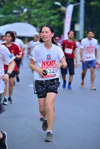 BIB: 332
                            <button type="button" onclick="openModal(5990810)" class="btn btn-primary btn-sm float-right btn-popup" data-toggle="modal" data-target=".modal-high-quality">
                        <i class="fas fa-shopping-cart"></i> Add to Cart
                    </button>
                                            <button type="button" onclick="isThisMe(5990810, true)" class="btn btn-success btn-sm float-right btn-popup btn-isme hidden" data-toggle="tooltip" data-placement="bottom" title="นี่คือรูปของคุณใช่ไหม คลิกที่นี่เพื่อเอาเข้าอัลบั้ม">
                        <i class="fas fa-plus"></i> Add to album
                    </button>
                    <button type="button" onclick="isThisMe(5990810, false)" class="btn btn-warning btn-sm float-right btn-popup btn-isnotme hidden">
                        <i class="fas fa-ban"></i> Remove from album
                    </button>