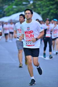 BIB: 272
                            <button type="button" onclick="openModal(5979526)" class="btn btn-primary btn-sm float-right btn-popup" data-toggle="modal" data-target=".modal-high-quality">
                        <i class="fas fa-shopping-cart"></i> Add to Cart
                    </button>
                                            <button type="button" onclick="isThisMe(5979526, true)" class="btn btn-success btn-sm float-right btn-popup btn-isme hidden" data-toggle="tooltip" data-placement="bottom" title="นี่คือรูปของคุณใช่ไหม คลิกที่นี่เพื่อเอาเข้าอัลบั้ม">
                        <i class="fas fa-plus"></i> Add to album
                    </button>
                    <button type="button" onclick="isThisMe(5979526, false)" class="btn btn-warning btn-sm float-right btn-popup btn-isnotme hidden">
                        <i class="fas fa-ban"></i> Remove from album
                    </button>