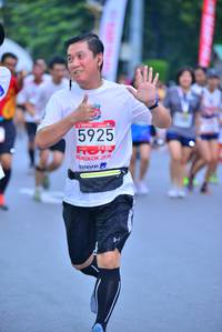 BIB: 5925, 219
                            <button type="button" onclick="openModal(5985561)" class="btn btn-primary btn-sm float-right btn-popup" data-toggle="modal" data-target=".modal-high-quality">
                        <i class="fas fa-shopping-cart"></i> Add to Cart
                    </button>
                                            <button type="button" onclick="isThisMe(5985561, true)" class="btn btn-success btn-sm float-right btn-popup btn-isme hidden" data-toggle="tooltip" data-placement="bottom" title="นี่คือรูปของคุณใช่ไหม คลิกที่นี่เพื่อเอาเข้าอัลบั้ม">
                        <i class="fas fa-plus"></i> Add to album
                    </button>
                    <button type="button" onclick="isThisMe(5985561, false)" class="btn btn-warning btn-sm float-right btn-popup btn-isnotme hidden">
                        <i class="fas fa-ban"></i> Remove from album
                    </button>