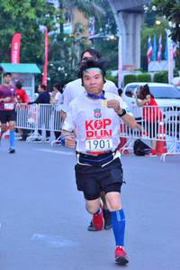 BIB: 1901
                            <button type="button" onclick="openModal(5977772)" class="btn btn-primary btn-sm float-right btn-popup" data-toggle="modal" data-target=".modal-high-quality">
                        <i class="fas fa-shopping-cart"></i> Add to Cart
                    </button>
                                            <button type="button" onclick="isThisMe(5977772, true)" class="btn btn-success btn-sm float-right btn-popup btn-isme hidden" data-toggle="tooltip" data-placement="bottom" title="นี่คือรูปของคุณใช่ไหม คลิกที่นี่เพื่อเอาเข้าอัลบั้ม">
                        <i class="fas fa-plus"></i> Add to album
                    </button>
                    <button type="button" onclick="isThisMe(5977772, false)" class="btn btn-warning btn-sm float-right btn-popup btn-isnotme hidden">
                        <i class="fas fa-ban"></i> Remove from album
                    </button>