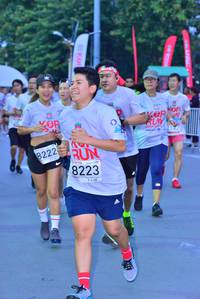 BIB: 8223, 8222
                            <button type="button" onclick="openModal(5972648)" class="btn btn-primary btn-sm float-right btn-popup" data-toggle="modal" data-target=".modal-high-quality">
                        <i class="fas fa-shopping-cart"></i> Add to Cart
                    </button>
                                            <button type="button" onclick="isThisMe(5972648, true)" class="btn btn-success btn-sm float-right btn-popup btn-isme hidden" data-toggle="tooltip" data-placement="bottom" title="นี่คือรูปของคุณใช่ไหม คลิกที่นี่เพื่อเอาเข้าอัลบั้ม">
                        <i class="fas fa-plus"></i> Add to album
                    </button>
                    <button type="button" onclick="isThisMe(5972648, false)" class="btn btn-warning btn-sm float-right btn-popup btn-isnotme hidden">
                        <i class="fas fa-ban"></i> Remove from album
                    </button>