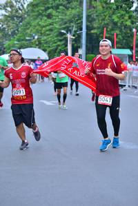 BIB: 5091, 5041
                            <button type="button" onclick="openModal(5996719)" class="btn btn-primary btn-sm float-right btn-popup" data-toggle="modal" data-target=".modal-high-quality">
                        <i class="fas fa-shopping-cart"></i> Add to Cart
                    </button>
                                            <button type="button" onclick="isThisMe(5996719, true)" class="btn btn-success btn-sm float-right btn-popup btn-isme hidden" data-toggle="tooltip" data-placement="bottom" title="นี่คือรูปของคุณใช่ไหม คลิกที่นี่เพื่อเอาเข้าอัลบั้ม">
                        <i class="fas fa-plus"></i> Add to album
                    </button>
                    <button type="button" onclick="isThisMe(5996719, false)" class="btn btn-warning btn-sm float-right btn-popup btn-isnotme hidden">
                        <i class="fas fa-ban"></i> Remove from album
                    </button>