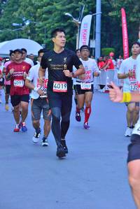 BIB: 4091, 3565, 4019, 138, 132
                            <button type="button" onclick="openModal(5973287)" class="btn btn-primary btn-sm float-right btn-popup" data-toggle="modal" data-target=".modal-high-quality">
                        <i class="fas fa-shopping-cart"></i> Add to Cart
                    </button>
                                            <button type="button" onclick="isThisMe(5973287, true)" class="btn btn-success btn-sm float-right btn-popup btn-isme hidden" data-toggle="tooltip" data-placement="bottom" title="นี่คือรูปของคุณใช่ไหม คลิกที่นี่เพื่อเอาเข้าอัลบั้ม">
                        <i class="fas fa-plus"></i> Add to album
                    </button>
                    <button type="button" onclick="isThisMe(5973287, false)" class="btn btn-warning btn-sm float-right btn-popup btn-isnotme hidden">
                        <i class="fas fa-ban"></i> Remove from album
                    </button>