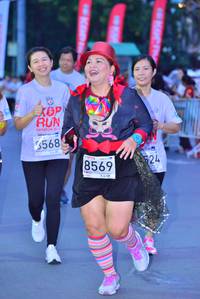 BIB: 3568, 524, 8569
                            <button type="button" onclick="openModal(5950891)" class="btn btn-primary btn-sm float-right btn-popup" data-toggle="modal" data-target=".modal-high-quality">
                        <i class="fas fa-shopping-cart"></i> Add to Cart
                    </button>
                                            <button type="button" onclick="isThisMe(5950891, true)" class="btn btn-success btn-sm float-right btn-popup btn-isme hidden" data-toggle="tooltip" data-placement="bottom" title="นี่คือรูปของคุณใช่ไหม คลิกที่นี่เพื่อเอาเข้าอัลบั้ม">
                        <i class="fas fa-plus"></i> Add to album
                    </button>
                    <button type="button" onclick="isThisMe(5950891, false)" class="btn btn-warning btn-sm float-right btn-popup btn-isnotme hidden">
                        <i class="fas fa-ban"></i> Remove from album
                    </button>