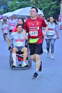 BIB: 6260, 1480, 6514
                            <button type="button" onclick="openModal(5974804)" class="btn btn-primary btn-sm float-right btn-popup" data-toggle="modal" data-target=".modal-high-quality">
                        <i class="fas fa-shopping-cart"></i> Add to Cart
                    </button>
                                            <button type="button" onclick="isThisMe(5974804, true)" class="btn btn-success btn-sm float-right btn-popup btn-isme hidden" data-toggle="tooltip" data-placement="bottom" title="นี่คือรูปของคุณใช่ไหม คลิกที่นี่เพื่อเอาเข้าอัลบั้ม">
                        <i class="fas fa-plus"></i> Add to album
                    </button>
                    <button type="button" onclick="isThisMe(5974804, false)" class="btn btn-warning btn-sm float-right btn-popup btn-isnotme hidden">
                        <i class="fas fa-ban"></i> Remove from album
                    </button>