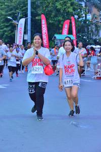 BIB: 6291, 6113
                            <button type="button" onclick="openModal(5973127)" class="btn btn-primary btn-sm float-right btn-popup" data-toggle="modal" data-target=".modal-high-quality">
                        <i class="fas fa-shopping-cart"></i> Add to Cart
                    </button>
                                            <button type="button" onclick="isThisMe(5973127, true)" class="btn btn-success btn-sm float-right btn-popup btn-isme hidden" data-toggle="tooltip" data-placement="bottom" title="นี่คือรูปของคุณใช่ไหม คลิกที่นี่เพื่อเอาเข้าอัลบั้ม">
                        <i class="fas fa-plus"></i> Add to album
                    </button>
                    <button type="button" onclick="isThisMe(5973127, false)" class="btn btn-warning btn-sm float-right btn-popup btn-isnotme hidden">
                        <i class="fas fa-ban"></i> Remove from album
                    </button>