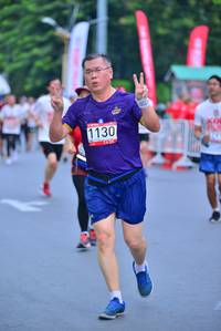 BIB: 1130
                            <button type="button" onclick="openModal(5989456)" class="btn btn-primary btn-sm float-right btn-popup" data-toggle="modal" data-target=".modal-high-quality">
                        <i class="fas fa-shopping-cart"></i> Add to Cart
                    </button>
                                            <button type="button" onclick="isThisMe(5989456, true)" class="btn btn-success btn-sm float-right btn-popup btn-isme hidden" data-toggle="tooltip" data-placement="bottom" title="นี่คือรูปของคุณใช่ไหม คลิกที่นี่เพื่อเอาเข้าอัลบั้ม">
                        <i class="fas fa-plus"></i> Add to album
                    </button>
                    <button type="button" onclick="isThisMe(5989456, false)" class="btn btn-warning btn-sm float-right btn-popup btn-isnotme hidden">
                        <i class="fas fa-ban"></i> Remove from album
                    </button>