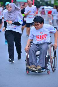 BIB: 201
                            <button type="button" onclick="openModal(5987090)" class="btn btn-primary btn-sm float-right btn-popup" data-toggle="modal" data-target=".modal-high-quality">
                        <i class="fas fa-shopping-cart"></i> Add to Cart
                    </button>
                                            <button type="button" onclick="isThisMe(5987090, true)" class="btn btn-success btn-sm float-right btn-popup btn-isme hidden" data-toggle="tooltip" data-placement="bottom" title="นี่คือรูปของคุณใช่ไหม คลิกที่นี่เพื่อเอาเข้าอัลบั้ม">
                        <i class="fas fa-plus"></i> Add to album
                    </button>
                    <button type="button" onclick="isThisMe(5987090, false)" class="btn btn-warning btn-sm float-right btn-popup btn-isnotme hidden">
                        <i class="fas fa-ban"></i> Remove from album
                    </button>