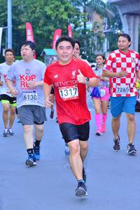 BIB: 201, 7265, 1317, 6130
                            <button type="button" onclick="openModal(5975791)" class="btn btn-primary btn-sm float-right btn-popup" data-toggle="modal" data-target=".modal-high-quality">
                        <i class="fas fa-shopping-cart"></i> Add to Cart
                    </button>
                                            <button type="button" onclick="isThisMe(5975791, true)" class="btn btn-success btn-sm float-right btn-popup btn-isme hidden" data-toggle="tooltip" data-placement="bottom" title="นี่คือรูปของคุณใช่ไหม คลิกที่นี่เพื่อเอาเข้าอัลบั้ม">
                        <i class="fas fa-plus"></i> Add to album
                    </button>
                    <button type="button" onclick="isThisMe(5975791, false)" class="btn btn-warning btn-sm float-right btn-popup btn-isnotme hidden">
                        <i class="fas fa-ban"></i> Remove from album
                    </button>