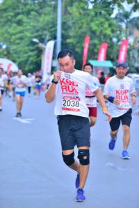 BIB: 204, 2038
                            <button type="button" onclick="openModal(5985992)" class="btn btn-primary btn-sm float-right btn-popup" data-toggle="modal" data-target=".modal-high-quality">
                        <i class="fas fa-shopping-cart"></i> Add to Cart
                    </button>
                                            <button type="button" onclick="isThisMe(5985992, true)" class="btn btn-success btn-sm float-right btn-popup btn-isme hidden" data-toggle="tooltip" data-placement="bottom" title="นี่คือรูปของคุณใช่ไหม คลิกที่นี่เพื่อเอาเข้าอัลบั้ม">
                        <i class="fas fa-plus"></i> Add to album
                    </button>
                    <button type="button" onclick="isThisMe(5985992, false)" class="btn btn-warning btn-sm float-right btn-popup btn-isnotme hidden">
                        <i class="fas fa-ban"></i> Remove from album
                    </button>