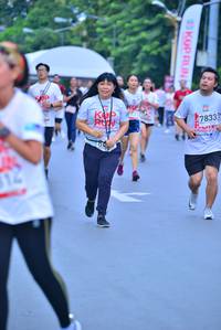 BIB: 7833
                            <button type="button" onclick="openModal(5979424)" class="btn btn-primary btn-sm float-right btn-popup" data-toggle="modal" data-target=".modal-high-quality">
                        <i class="fas fa-shopping-cart"></i> Add to Cart
                    </button>
                                            <button type="button" onclick="isThisMe(5979424, true)" class="btn btn-success btn-sm float-right btn-popup btn-isme hidden" data-toggle="tooltip" data-placement="bottom" title="นี่คือรูปของคุณใช่ไหม คลิกที่นี่เพื่อเอาเข้าอัลบั้ม">
                        <i class="fas fa-plus"></i> Add to album
                    </button>
                    <button type="button" onclick="isThisMe(5979424, false)" class="btn btn-warning btn-sm float-right btn-popup btn-isnotme hidden">
                        <i class="fas fa-ban"></i> Remove from album
                    </button>