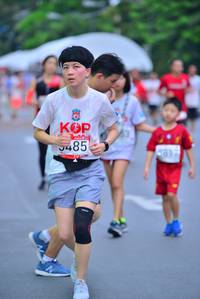 BIB: 485
                            <button type="button" onclick="openModal(5994118)" class="btn btn-primary btn-sm float-right btn-popup" data-toggle="modal" data-target=".modal-high-quality">
                        <i class="fas fa-shopping-cart"></i> Add to Cart
                    </button>
                                            <button type="button" onclick="isThisMe(5994118, true)" class="btn btn-success btn-sm float-right btn-popup btn-isme hidden" data-toggle="tooltip" data-placement="bottom" title="นี่คือรูปของคุณใช่ไหม คลิกที่นี่เพื่อเอาเข้าอัลบั้ม">
                        <i class="fas fa-plus"></i> Add to album
                    </button>
                    <button type="button" onclick="isThisMe(5994118, false)" class="btn btn-warning btn-sm float-right btn-popup btn-isnotme hidden">
                        <i class="fas fa-ban"></i> Remove from album
                    </button>