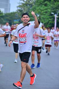 BIB: 2113, 883
                            <button type="button" onclick="openModal(5993239)" class="btn btn-primary btn-sm float-right btn-popup" data-toggle="modal" data-target=".modal-high-quality">
                        <i class="fas fa-shopping-cart"></i> Add to Cart
                    </button>
                                            <button type="button" onclick="isThisMe(5993239, true)" class="btn btn-success btn-sm float-right btn-popup btn-isme hidden" data-toggle="tooltip" data-placement="bottom" title="นี่คือรูปของคุณใช่ไหม คลิกที่นี่เพื่อเอาเข้าอัลบั้ม">
                        <i class="fas fa-plus"></i> Add to album
                    </button>
                    <button type="button" onclick="isThisMe(5993239, false)" class="btn btn-warning btn-sm float-right btn-popup btn-isnotme hidden">
                        <i class="fas fa-ban"></i> Remove from album
                    </button>