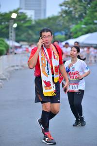 BIB: 1141
                            <button type="button" onclick="openModal(5992543)" class="btn btn-primary btn-sm float-right btn-popup" data-toggle="modal" data-target=".modal-high-quality">
                        <i class="fas fa-shopping-cart"></i> Add to Cart
                    </button>
                                            <button type="button" onclick="isThisMe(5992543, true)" class="btn btn-success btn-sm float-right btn-popup btn-isme hidden" data-toggle="tooltip" data-placement="bottom" title="นี่คือรูปของคุณใช่ไหม คลิกที่นี่เพื่อเอาเข้าอัลบั้ม">
                        <i class="fas fa-plus"></i> Add to album
                    </button>
                    <button type="button" onclick="isThisMe(5992543, false)" class="btn btn-warning btn-sm float-right btn-popup btn-isnotme hidden">
                        <i class="fas fa-ban"></i> Remove from album
                    </button>