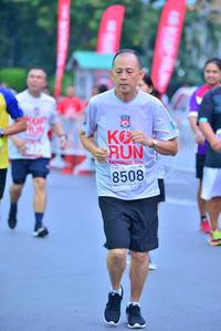 BIB: 201, 8508
                            <button type="button" onclick="openModal(5978874)" class="btn btn-primary btn-sm float-right btn-popup" data-toggle="modal" data-target=".modal-high-quality">
                        <i class="fas fa-shopping-cart"></i> Add to Cart
                    </button>
                                            <button type="button" onclick="isThisMe(5978874, true)" class="btn btn-success btn-sm float-right btn-popup btn-isme hidden" data-toggle="tooltip" data-placement="bottom" title="นี่คือรูปของคุณใช่ไหม คลิกที่นี่เพื่อเอาเข้าอัลบั้ม">
                        <i class="fas fa-plus"></i> Add to album
                    </button>
                    <button type="button" onclick="isThisMe(5978874, false)" class="btn btn-warning btn-sm float-right btn-popup btn-isnotme hidden">
                        <i class="fas fa-ban"></i> Remove from album
                    </button>