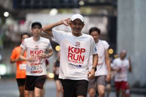 BIB: 2019, 2826
                            <button type="button" onclick="openModal(5865646)" class="btn btn-primary btn-sm float-right btn-popup" data-toggle="modal" data-target=".modal-high-quality">
                        <i class="fas fa-shopping-cart"></i> Add to Cart
                    </button>
                                            <button type="button" onclick="isThisMe(5865646, true)" class="btn btn-success btn-sm float-right btn-popup btn-isme hidden" data-toggle="tooltip" data-placement="bottom" title="นี่คือรูปของคุณใช่ไหม คลิกที่นี่เพื่อเอาเข้าอัลบั้ม">
                        <i class="fas fa-plus"></i> Add to album
                    </button>
                    <button type="button" onclick="isThisMe(5865646, false)" class="btn btn-warning btn-sm float-right btn-popup btn-isnotme hidden">
                        <i class="fas fa-ban"></i> Remove from album
                    </button>