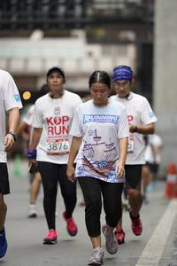 BIB: 3876
                            <button type="button" onclick="openModal(5879395)" class="btn btn-primary btn-sm float-right btn-popup" data-toggle="modal" data-target=".modal-high-quality">
                        <i class="fas fa-shopping-cart"></i> Add to Cart
                    </button>
                                            <button type="button" onclick="isThisMe(5879395, true)" class="btn btn-success btn-sm float-right btn-popup btn-isme hidden" data-toggle="tooltip" data-placement="bottom" title="นี่คือรูปของคุณใช่ไหม คลิกที่นี่เพื่อเอาเข้าอัลบั้ม">
                        <i class="fas fa-plus"></i> Add to album
                    </button>
                    <button type="button" onclick="isThisMe(5879395, false)" class="btn btn-warning btn-sm float-right btn-popup btn-isnotme hidden">
                        <i class="fas fa-ban"></i> Remove from album
                    </button>