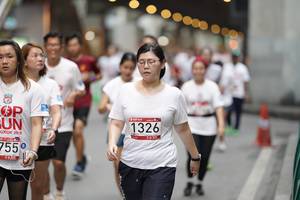 BIB: 1326, 209, 7550
                            <button type="button" onclick="openModal(5871736)" class="btn btn-primary btn-sm float-right btn-popup" data-toggle="modal" data-target=".modal-high-quality">
                        <i class="fas fa-shopping-cart"></i> Add to Cart
                    </button>
                                            <button type="button" onclick="isThisMe(5871736, true)" class="btn btn-success btn-sm float-right btn-popup btn-isme hidden" data-toggle="tooltip" data-placement="bottom" title="นี่คือรูปของคุณใช่ไหม คลิกที่นี่เพื่อเอาเข้าอัลบั้ม">
                        <i class="fas fa-plus"></i> Add to album
                    </button>
                    <button type="button" onclick="isThisMe(5871736, false)" class="btn btn-warning btn-sm float-right btn-popup btn-isnotme hidden">
                        <i class="fas fa-ban"></i> Remove from album
                    </button>