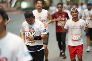 BIB: 4673, 1978
                            <button type="button" onclick="openModal(5876528)" class="btn btn-primary btn-sm float-right btn-popup" data-toggle="modal" data-target=".modal-high-quality">
                        <i class="fas fa-shopping-cart"></i> Add to Cart
                    </button>
                                            <button type="button" onclick="isThisMe(5876528, true)" class="btn btn-success btn-sm float-right btn-popup btn-isme hidden" data-toggle="tooltip" data-placement="bottom" title="นี่คือรูปของคุณใช่ไหม คลิกที่นี่เพื่อเอาเข้าอัลบั้ม">
                        <i class="fas fa-plus"></i> Add to album
                    </button>
                    <button type="button" onclick="isThisMe(5876528, false)" class="btn btn-warning btn-sm float-right btn-popup btn-isnotme hidden">
                        <i class="fas fa-ban"></i> Remove from album
                    </button>