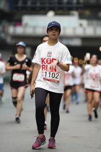 BIB: 1102
                            <button type="button" onclick="openModal(5878913)" class="btn btn-primary btn-sm float-right btn-popup" data-toggle="modal" data-target=".modal-high-quality">
                        <i class="fas fa-shopping-cart"></i> Add to Cart
                    </button>
                                            <button type="button" onclick="isThisMe(5878913, true)" class="btn btn-success btn-sm float-right btn-popup btn-isme hidden" data-toggle="tooltip" data-placement="bottom" title="นี่คือรูปของคุณใช่ไหม คลิกที่นี่เพื่อเอาเข้าอัลบั้ม">
                        <i class="fas fa-plus"></i> Add to album
                    </button>
                    <button type="button" onclick="isThisMe(5878913, false)" class="btn btn-warning btn-sm float-right btn-popup btn-isnotme hidden">
                        <i class="fas fa-ban"></i> Remove from album
                    </button>