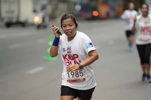 BIB: 1985
                            <button type="button" onclick="openModal(5877384)" class="btn btn-primary btn-sm float-right btn-popup" data-toggle="modal" data-target=".modal-high-quality">
                        <i class="fas fa-shopping-cart"></i> Add to Cart
                    </button>
                                            <button type="button" onclick="isThisMe(5877384, true)" class="btn btn-success btn-sm float-right btn-popup btn-isme hidden" data-toggle="tooltip" data-placement="bottom" title="นี่คือรูปของคุณใช่ไหม คลิกที่นี่เพื่อเอาเข้าอัลบั้ม">
                        <i class="fas fa-plus"></i> Add to album
                    </button>
                    <button type="button" onclick="isThisMe(5877384, false)" class="btn btn-warning btn-sm float-right btn-popup btn-isnotme hidden">
                        <i class="fas fa-ban"></i> Remove from album
                    </button>