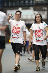 BIB: 2576, 2577
                            <button type="button" onclick="openModal(5877714)" class="btn btn-primary btn-sm float-right btn-popup" data-toggle="modal" data-target=".modal-high-quality">
                        <i class="fas fa-shopping-cart"></i> Add to Cart
                    </button>
                                            <button type="button" onclick="isThisMe(5877714, true)" class="btn btn-success btn-sm float-right btn-popup btn-isme hidden" data-toggle="tooltip" data-placement="bottom" title="นี่คือรูปของคุณใช่ไหม คลิกที่นี่เพื่อเอาเข้าอัลบั้ม">
                        <i class="fas fa-plus"></i> Add to album
                    </button>
                    <button type="button" onclick="isThisMe(5877714, false)" class="btn btn-warning btn-sm float-right btn-popup btn-isnotme hidden">
                        <i class="fas fa-ban"></i> Remove from album
                    </button>