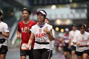 BIB: 4625
                            <button type="button" onclick="openModal(5872505)" class="btn btn-primary btn-sm float-right btn-popup" data-toggle="modal" data-target=".modal-high-quality">
                        <i class="fas fa-shopping-cart"></i> Add to Cart
                    </button>
                                            <button type="button" onclick="isThisMe(5872505, true)" class="btn btn-success btn-sm float-right btn-popup btn-isme hidden" data-toggle="tooltip" data-placement="bottom" title="นี่คือรูปของคุณใช่ไหม คลิกที่นี่เพื่อเอาเข้าอัลบั้ม">
                        <i class="fas fa-plus"></i> Add to album
                    </button>
                    <button type="button" onclick="isThisMe(5872505, false)" class="btn btn-warning btn-sm float-right btn-popup btn-isnotme hidden">
                        <i class="fas fa-ban"></i> Remove from album
                    </button>