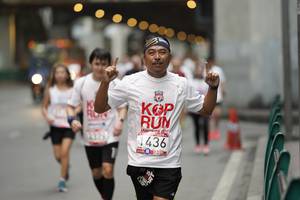 BIB: 436
                            <button type="button" onclick="openModal(5878309)" class="btn btn-primary btn-sm float-right btn-popup" data-toggle="modal" data-target=".modal-high-quality">
                        <i class="fas fa-shopping-cart"></i> Add to Cart
                    </button>
                                            <button type="button" onclick="isThisMe(5878309, true)" class="btn btn-success btn-sm float-right btn-popup btn-isme hidden" data-toggle="tooltip" data-placement="bottom" title="นี่คือรูปของคุณใช่ไหม คลิกที่นี่เพื่อเอาเข้าอัลบั้ม">
                        <i class="fas fa-plus"></i> Add to album
                    </button>
                    <button type="button" onclick="isThisMe(5878309, false)" class="btn btn-warning btn-sm float-right btn-popup btn-isnotme hidden">
                        <i class="fas fa-ban"></i> Remove from album
                    </button>