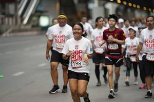 BIB: 4324, 1206, 2198, 299
                            <button type="button" onclick="openModal(5872696)" class="btn btn-primary btn-sm float-right btn-popup" data-toggle="modal" data-target=".modal-high-quality">
                        <i class="fas fa-shopping-cart"></i> Add to Cart
                    </button>
                                            <button type="button" onclick="isThisMe(5872696, true)" class="btn btn-success btn-sm float-right btn-popup btn-isme hidden" data-toggle="tooltip" data-placement="bottom" title="นี่คือรูปของคุณใช่ไหม คลิกที่นี่เพื่อเอาเข้าอัลบั้ม">
                        <i class="fas fa-plus"></i> Add to album
                    </button>
                    <button type="button" onclick="isThisMe(5872696, false)" class="btn btn-warning btn-sm float-right btn-popup btn-isnotme hidden">
                        <i class="fas fa-ban"></i> Remove from album
                    </button>