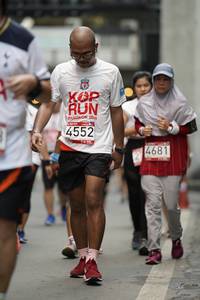 BIB: 4552, 4681
                            <button type="button" onclick="openModal(5872600)" class="btn btn-primary btn-sm float-right btn-popup" data-toggle="modal" data-target=".modal-high-quality">
                        <i class="fas fa-shopping-cart"></i> Add to Cart
                    </button>
                                            <button type="button" onclick="isThisMe(5872600, true)" class="btn btn-success btn-sm float-right btn-popup btn-isme hidden" data-toggle="tooltip" data-placement="bottom" title="นี่คือรูปของคุณใช่ไหม คลิกที่นี่เพื่อเอาเข้าอัลบั้ม">
                        <i class="fas fa-plus"></i> Add to album
                    </button>
                    <button type="button" onclick="isThisMe(5872600, false)" class="btn btn-warning btn-sm float-right btn-popup btn-isnotme hidden">
                        <i class="fas fa-ban"></i> Remove from album
                    </button>