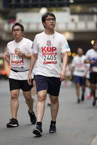 BIB: 2405, 399, 2019
                            <button type="button" onclick="openModal(5872887)" class="btn btn-primary btn-sm float-right btn-popup" data-toggle="modal" data-target=".modal-high-quality">
                        <i class="fas fa-shopping-cart"></i> Add to Cart
                    </button>
                                            <button type="button" onclick="isThisMe(5872887, true)" class="btn btn-success btn-sm float-right btn-popup btn-isme hidden" data-toggle="tooltip" data-placement="bottom" title="นี่คือรูปของคุณใช่ไหม คลิกที่นี่เพื่อเอาเข้าอัลบั้ม">
                        <i class="fas fa-plus"></i> Add to album
                    </button>
                    <button type="button" onclick="isThisMe(5872887, false)" class="btn btn-warning btn-sm float-right btn-popup btn-isnotme hidden">
                        <i class="fas fa-ban"></i> Remove from album
                    </button>