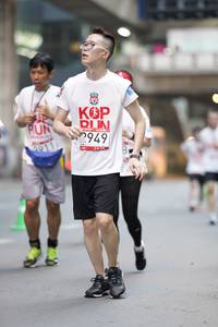 BIB: 2949, 911
                            <button type="button" onclick="openModal(5874288)" class="btn btn-primary btn-sm float-right btn-popup" data-toggle="modal" data-target=".modal-high-quality">
                        <i class="fas fa-shopping-cart"></i> Add to Cart
                    </button>
                                            <button type="button" onclick="isThisMe(5874288, true)" class="btn btn-success btn-sm float-right btn-popup btn-isme hidden" data-toggle="tooltip" data-placement="bottom" title="นี่คือรูปของคุณใช่ไหม คลิกที่นี่เพื่อเอาเข้าอัลบั้ม">
                        <i class="fas fa-plus"></i> Add to album
                    </button>
                    <button type="button" onclick="isThisMe(5874288, false)" class="btn btn-warning btn-sm float-right btn-popup btn-isnotme hidden">
                        <i class="fas fa-ban"></i> Remove from album
                    </button>