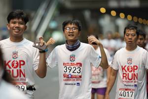 BIB: 3923, 015, 2019, 2011, 4017
                            <button type="button" onclick="openModal(5874507)" class="btn btn-primary btn-sm float-right btn-popup" data-toggle="modal" data-target=".modal-high-quality">
                        <i class="fas fa-shopping-cart"></i> Add to Cart
                    </button>
                                            <button type="button" onclick="isThisMe(5874507, true)" class="btn btn-success btn-sm float-right btn-popup btn-isme hidden" data-toggle="tooltip" data-placement="bottom" title="นี่คือรูปของคุณใช่ไหม คลิกที่นี่เพื่อเอาเข้าอัลบั้ม">
                        <i class="fas fa-plus"></i> Add to album
                    </button>
                    <button type="button" onclick="isThisMe(5874507, false)" class="btn btn-warning btn-sm float-right btn-popup btn-isnotme hidden">
                        <i class="fas fa-ban"></i> Remove from album
                    </button>