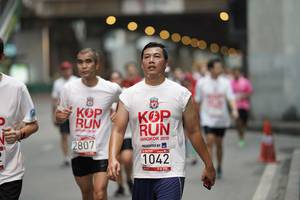 BIB: 2019, 2807, 1042
                            <button type="button" onclick="openModal(5873063)" class="btn btn-primary btn-sm float-right btn-popup" data-toggle="modal" data-target=".modal-high-quality">
                        <i class="fas fa-shopping-cart"></i> Add to Cart
                    </button>
                                            <button type="button" onclick="isThisMe(5873063, true)" class="btn btn-success btn-sm float-right btn-popup btn-isme hidden" data-toggle="tooltip" data-placement="bottom" title="นี่คือรูปของคุณใช่ไหม คลิกที่นี่เพื่อเอาเข้าอัลบั้ม">
                        <i class="fas fa-plus"></i> Add to album
                    </button>
                    <button type="button" onclick="isThisMe(5873063, false)" class="btn btn-warning btn-sm float-right btn-popup btn-isnotme hidden">
                        <i class="fas fa-ban"></i> Remove from album
                    </button>