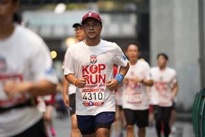 BIB: 2019, 4310
                            <button type="button" onclick="openModal(5876469)" class="btn btn-primary btn-sm float-right btn-popup" data-toggle="modal" data-target=".modal-high-quality">
                        <i class="fas fa-shopping-cart"></i> Add to Cart
                    </button>
                                            <button type="button" onclick="isThisMe(5876469, true)" class="btn btn-success btn-sm float-right btn-popup btn-isme hidden" data-toggle="tooltip" data-placement="bottom" title="นี่คือรูปของคุณใช่ไหม คลิกที่นี่เพื่อเอาเข้าอัลบั้ม">
                        <i class="fas fa-plus"></i> Add to album
                    </button>
                    <button type="button" onclick="isThisMe(5876469, false)" class="btn btn-warning btn-sm float-right btn-popup btn-isnotme hidden">
                        <i class="fas fa-ban"></i> Remove from album
                    </button>