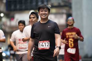 BIB: 1412, 4296, 131
                            <button type="button" onclick="openModal(5865796)" class="btn btn-primary btn-sm float-right btn-popup" data-toggle="modal" data-target=".modal-high-quality">
                        <i class="fas fa-shopping-cart"></i> Add to Cart
                    </button>
                                            <button type="button" onclick="isThisMe(5865796, true)" class="btn btn-success btn-sm float-right btn-popup btn-isme hidden" data-toggle="tooltip" data-placement="bottom" title="นี่คือรูปของคุณใช่ไหม คลิกที่นี่เพื่อเอาเข้าอัลบั้ม">
                        <i class="fas fa-plus"></i> Add to album
                    </button>
                    <button type="button" onclick="isThisMe(5865796, false)" class="btn btn-warning btn-sm float-right btn-popup btn-isnotme hidden">
                        <i class="fas fa-ban"></i> Remove from album
                    </button>