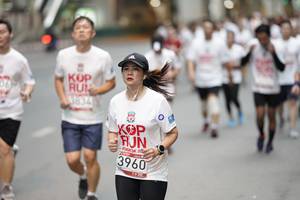 BIB: 834, 3960
                            <button type="button" onclick="openModal(5872756)" class="btn btn-primary btn-sm float-right btn-popup" data-toggle="modal" data-target=".modal-high-quality">
                        <i class="fas fa-shopping-cart"></i> Add to Cart
                    </button>
                                            <button type="button" onclick="isThisMe(5872756, true)" class="btn btn-success btn-sm float-right btn-popup btn-isme hidden" data-toggle="tooltip" data-placement="bottom" title="นี่คือรูปของคุณใช่ไหม คลิกที่นี่เพื่อเอาเข้าอัลบั้ม">
                        <i class="fas fa-plus"></i> Add to album
                    </button>
                    <button type="button" onclick="isThisMe(5872756, false)" class="btn btn-warning btn-sm float-right btn-popup btn-isnotme hidden">
                        <i class="fas fa-ban"></i> Remove from album
                    </button>