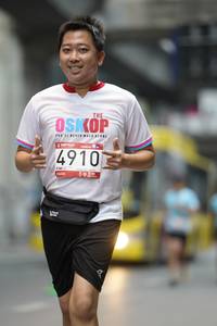 BIB: 4910
                            <button type="button" onclick="openModal(5876900)" class="btn btn-primary btn-sm float-right btn-popup" data-toggle="modal" data-target=".modal-high-quality">
                        <i class="fas fa-shopping-cart"></i> Add to Cart
                    </button>
                                            <button type="button" onclick="isThisMe(5876900, true)" class="btn btn-success btn-sm float-right btn-popup btn-isme hidden" data-toggle="tooltip" data-placement="bottom" title="นี่คือรูปของคุณใช่ไหม คลิกที่นี่เพื่อเอาเข้าอัลบั้ม">
                        <i class="fas fa-plus"></i> Add to album
                    </button>
                    <button type="button" onclick="isThisMe(5876900, false)" class="btn btn-warning btn-sm float-right btn-popup btn-isnotme hidden">
                        <i class="fas fa-ban"></i> Remove from album
                    </button>