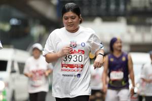 BIB: 3930, 201
                            <button type="button" onclick="openModal(5872613)" class="btn btn-primary btn-sm float-right btn-popup" data-toggle="modal" data-target=".modal-high-quality">
                        <i class="fas fa-shopping-cart"></i> Add to Cart
                    </button>
                                            <button type="button" onclick="isThisMe(5872613, true)" class="btn btn-success btn-sm float-right btn-popup btn-isme hidden" data-toggle="tooltip" data-placement="bottom" title="นี่คือรูปของคุณใช่ไหม คลิกที่นี่เพื่อเอาเข้าอัลบั้ม">
                        <i class="fas fa-plus"></i> Add to album
                    </button>
                    <button type="button" onclick="isThisMe(5872613, false)" class="btn btn-warning btn-sm float-right btn-popup btn-isnotme hidden">
                        <i class="fas fa-ban"></i> Remove from album
                    </button>