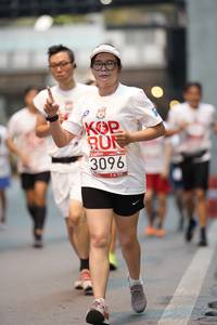 BIB: 3096
                            <button type="button" onclick="openModal(5865685)" class="btn btn-primary btn-sm float-right btn-popup" data-toggle="modal" data-target=".modal-high-quality">
                        <i class="fas fa-shopping-cart"></i> Add to Cart
                    </button>
                                            <button type="button" onclick="isThisMe(5865685, true)" class="btn btn-success btn-sm float-right btn-popup btn-isme hidden" data-toggle="tooltip" data-placement="bottom" title="นี่คือรูปของคุณใช่ไหม คลิกที่นี่เพื่อเอาเข้าอัลบั้ม">
                        <i class="fas fa-plus"></i> Add to album
                    </button>
                    <button type="button" onclick="isThisMe(5865685, false)" class="btn btn-warning btn-sm float-right btn-popup btn-isnotme hidden">
                        <i class="fas fa-ban"></i> Remove from album
                    </button>