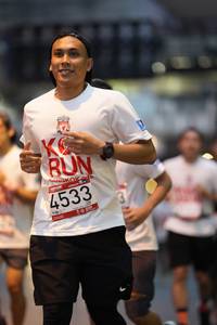 BIB: 4533
                            <button type="button" onclick="openModal(5865132)" class="btn btn-primary btn-sm float-right btn-popup" data-toggle="modal" data-target=".modal-high-quality">
                        <i class="fas fa-shopping-cart"></i> Add to Cart
                    </button>
                                            <button type="button" onclick="isThisMe(5865132, true)" class="btn btn-success btn-sm float-right btn-popup btn-isme hidden" data-toggle="tooltip" data-placement="bottom" title="นี่คือรูปของคุณใช่ไหม คลิกที่นี่เพื่อเอาเข้าอัลบั้ม">
                        <i class="fas fa-plus"></i> Add to album
                    </button>
                    <button type="button" onclick="isThisMe(5865132, false)" class="btn btn-warning btn-sm float-right btn-popup btn-isnotme hidden">
                        <i class="fas fa-ban"></i> Remove from album
                    </button>