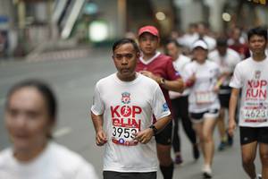 BIB: 3959, 4623
                            <button type="button" onclick="openModal(5876668)" class="btn btn-primary btn-sm float-right btn-popup" data-toggle="modal" data-target=".modal-high-quality">
                        <i class="fas fa-shopping-cart"></i> Add to Cart
                    </button>
                                            <button type="button" onclick="isThisMe(5876668, true)" class="btn btn-success btn-sm float-right btn-popup btn-isme hidden" data-toggle="tooltip" data-placement="bottom" title="นี่คือรูปของคุณใช่ไหม คลิกที่นี่เพื่อเอาเข้าอัลบั้ม">
                        <i class="fas fa-plus"></i> Add to album
                    </button>
                    <button type="button" onclick="isThisMe(5876668, false)" class="btn btn-warning btn-sm float-right btn-popup btn-isnotme hidden">
                        <i class="fas fa-ban"></i> Remove from album
                    </button>