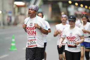 BIB: 019, 515, 4306
                            <button type="button" onclick="openModal(5874320)" class="btn btn-primary btn-sm float-right btn-popup" data-toggle="modal" data-target=".modal-high-quality">
                        <i class="fas fa-shopping-cart"></i> Add to Cart
                    </button>
                                            <button type="button" onclick="isThisMe(5874320, true)" class="btn btn-success btn-sm float-right btn-popup btn-isme hidden" data-toggle="tooltip" data-placement="bottom" title="นี่คือรูปของคุณใช่ไหม คลิกที่นี่เพื่อเอาเข้าอัลบั้ม">
                        <i class="fas fa-plus"></i> Add to album
                    </button>
                    <button type="button" onclick="isThisMe(5874320, false)" class="btn btn-warning btn-sm float-right btn-popup btn-isnotme hidden">
                        <i class="fas fa-ban"></i> Remove from album
                    </button>